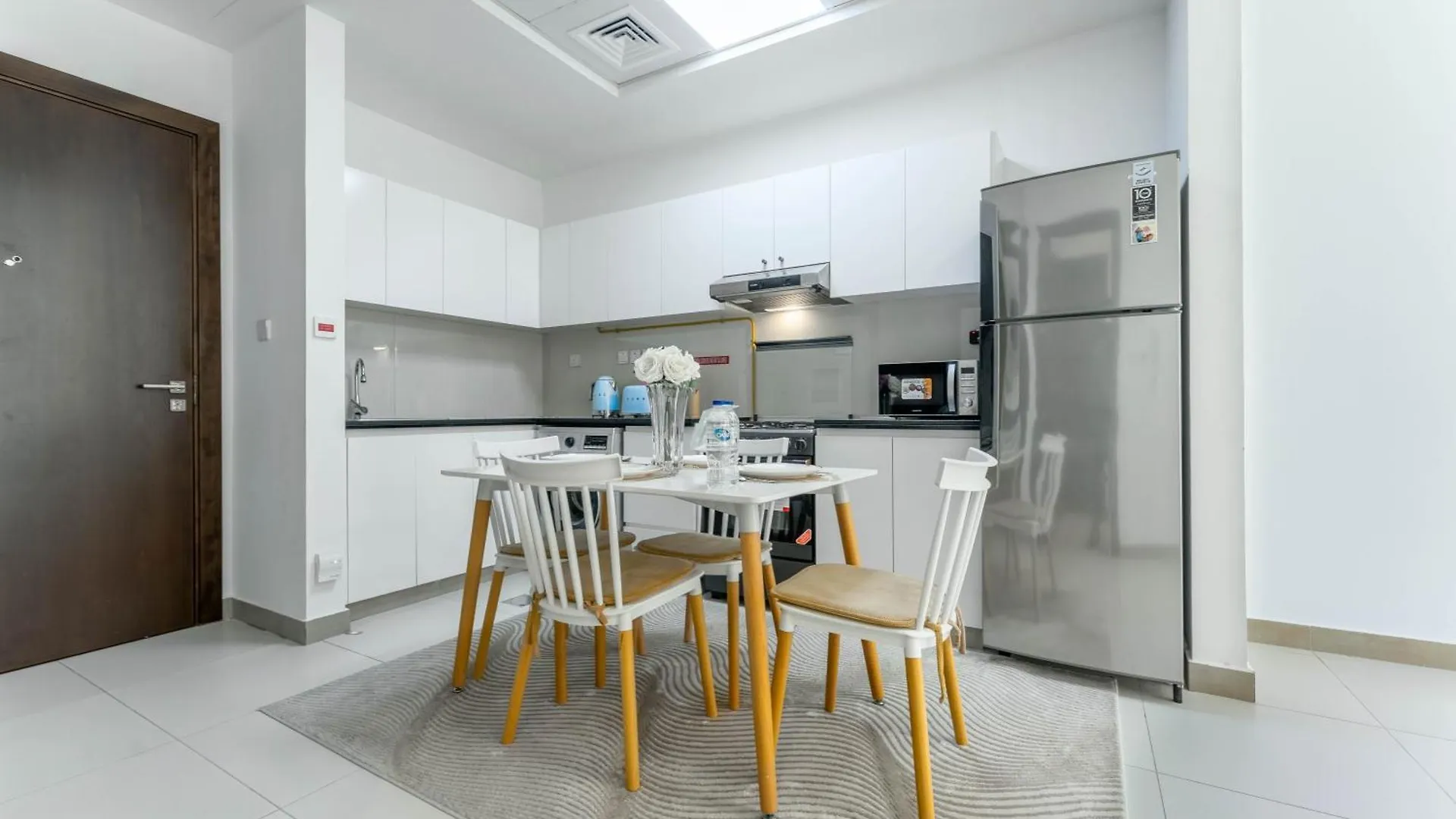 Apartment Fam Living 1Br Stay Binghatti Gateway, Al Jaddaf Dubai